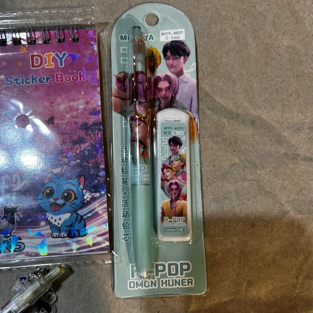 K-Pop Demon Hunters Stationery Set Sticker Book Mechanical Pencil Zoey Charm Pen - Picture 3 of 5